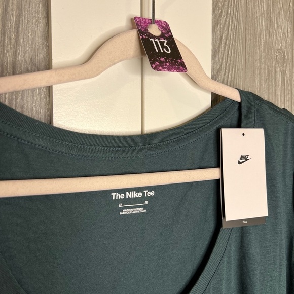 113. NWT Nike Plus Size Essential Tunic Logo T-Shirt, Deep Jungle 3X - Picture 7 of 8